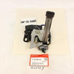 Honda Genuine OEM Acura 74120-S6M-506 Hood Lock Latch Assy 2002-2006 RSX