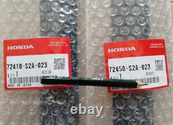 Honda Genuine OEM S2000 Door Window Molding LH & RH 72410-S2A-023 72450-S2A-023