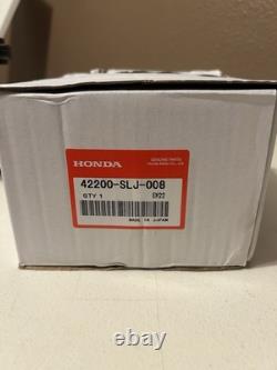 Honda REAR WHEEL HUB #0382-RG1R OEM 42200-SLJ-008 Genuine NOS Free Shipping