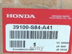 New OEM genuine Honda AM FM CD Radio 2001-2002 Accord Sedan 39100-S84-A41