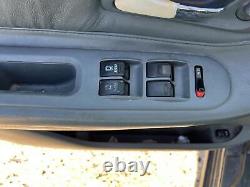 Used Left Headlight Assembly fits 2004 Honda Odyssey L. Grade B